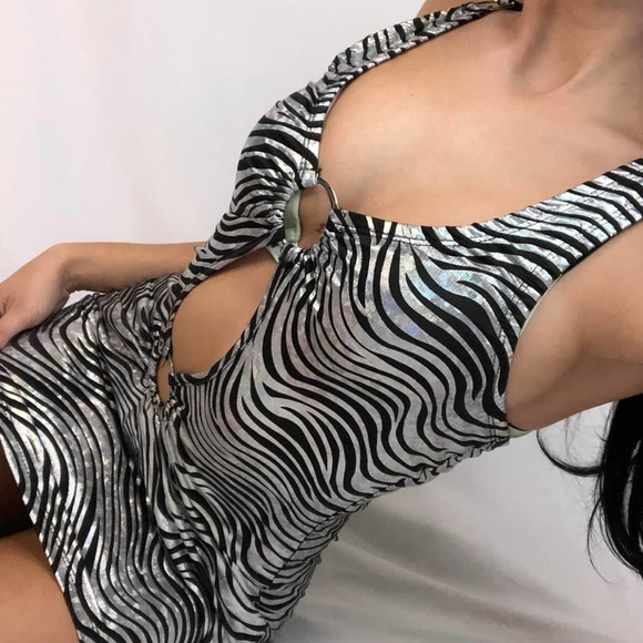 EUPHORIA INSPIRED DRESS - Picture 2 of 4